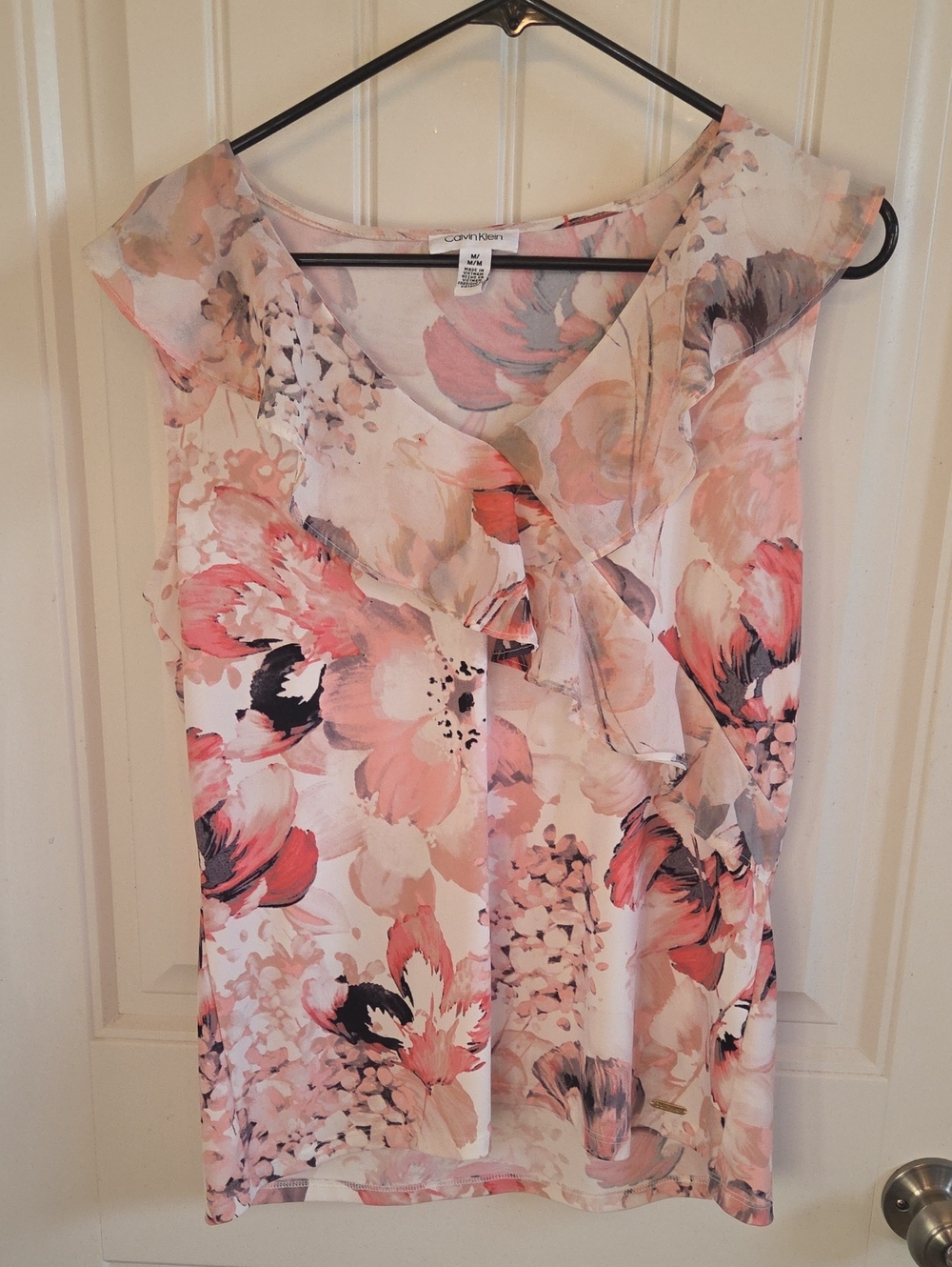 🌸 Calvin Klein Blush Pink Floral Ruffle Wrap Camisole